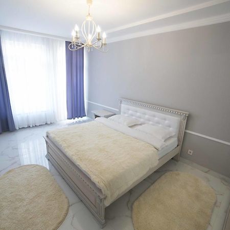 Leogrand Apartments On Kulisha 36 Leopoli Esterno foto