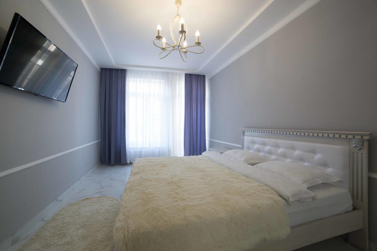 Leogrand Apartments On Kulisha 36 Leopoli Esterno foto