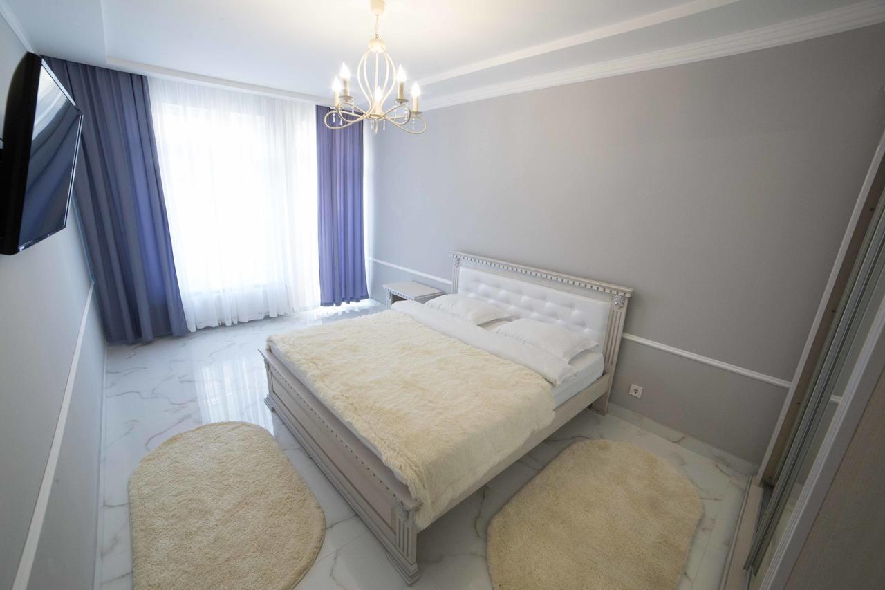Leogrand Apartments On Kulisha 36 Leopoli Esterno foto